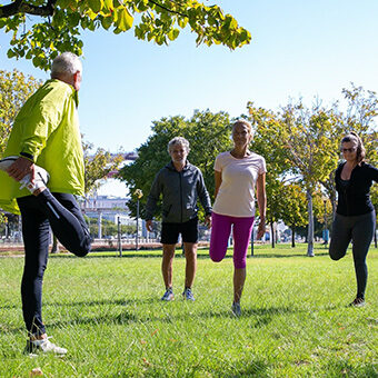  Rumo a uma Vida Ativa: Exercícios Acessíveis para Todos