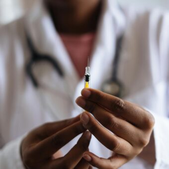  Governo dos EUA anunciam retirada de seis vacinas do calendário infantil